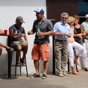 crowd bar