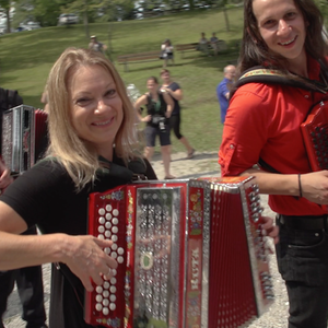 ParadeOfButtonAccordions c