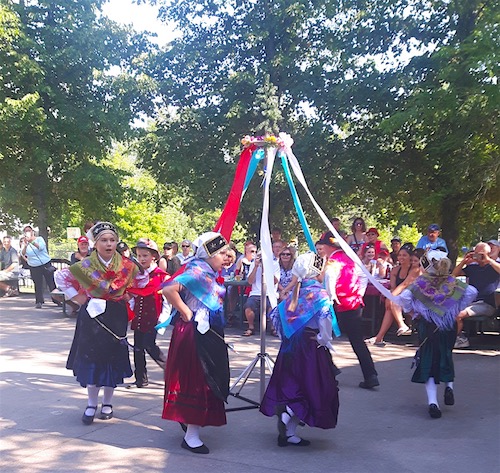Plesati Dance Group