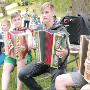 Showcasers Slovenski Fantje3